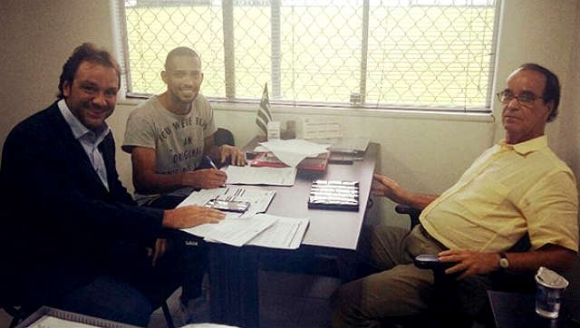 CSR Sports acerta renovação de Luís Ricardo com Botafogo