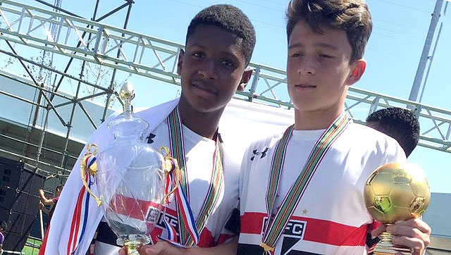 Léo Silva se destaca na conquista da Peace Cup com Sub-13 do São Paulo