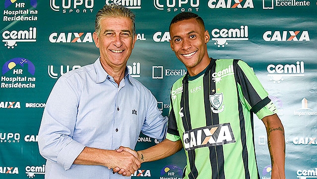 América-MG apresenta Ademir como reforço até dezembro de 2019