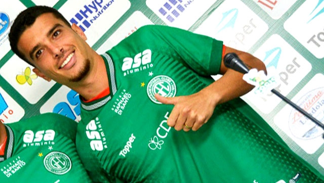 Bruno Xavier é apresentado como novo reforço do Guarani