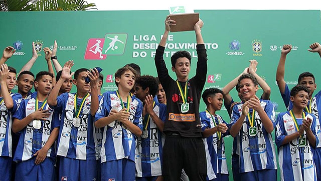 Sub-13 do Nacional é 2º colocado na Liga de Desenvolvimento da Conmebol 2018