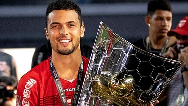 Thiaguinho é campeão alagoano com CRB