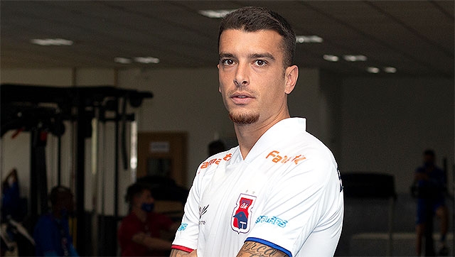 “Vou trabalhar muito pra alcançar os objetivos do clube”, disse Xavier na apresentação