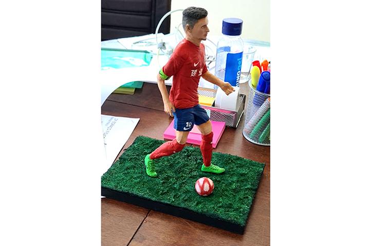 Homenagem da CSR Sports ao meia Ivo