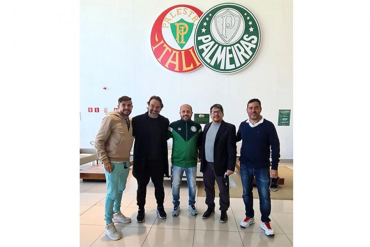 Representantes Ivo10 Brazil visitam estruturas de base dos principais times de futebol de São Paulo
