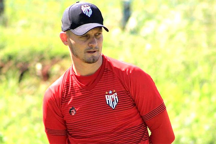 Augusto Fassina é vice-campeão do Campeonato Goiano Sub-17 2021 com Atlético-GO