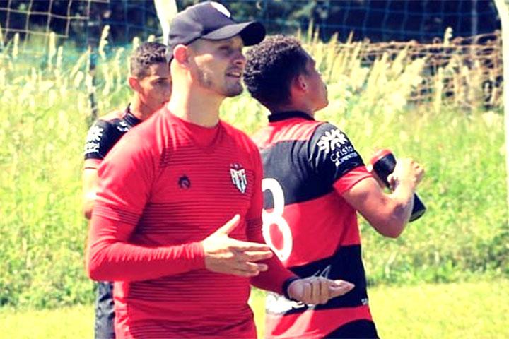 Augusto Fassina é vice-campeão do Campeonato Goiano Sub-17 2021 com Atlético-GO