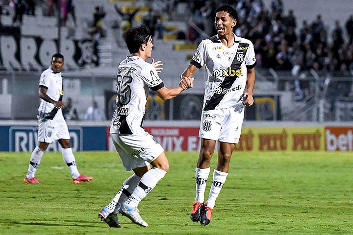 Atacante Josiel marca e dá assistência em virada histórica da Ponte Preta sobre Coritiba