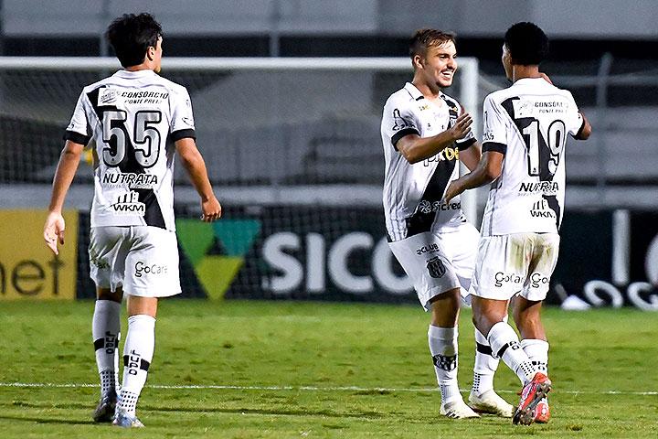 Atacante Josiel marca e dá assistência em virada histórica da Ponte Preta sobre Coritiba